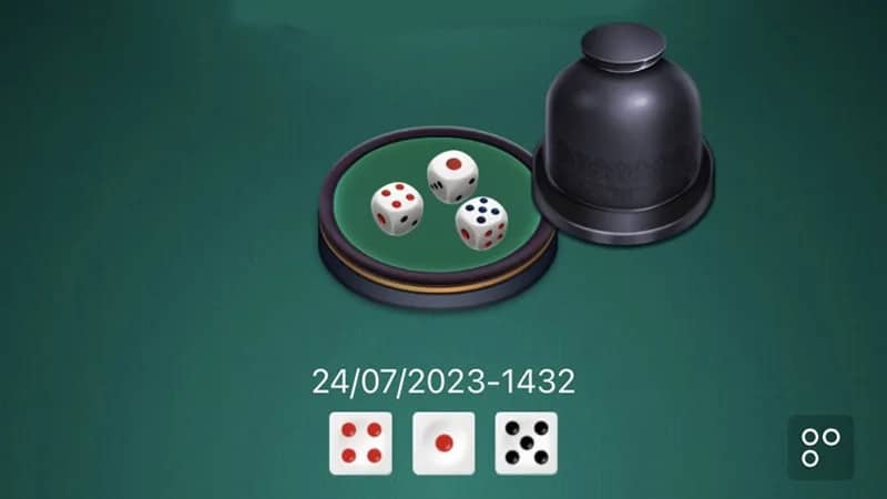 Bàn chơi đông người giúp tăng trải nghiệm và học hỏi.